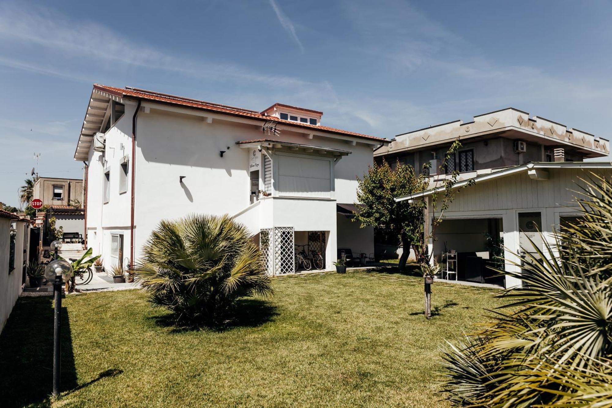 Capitani Guest House Fiumicino Exterior photo